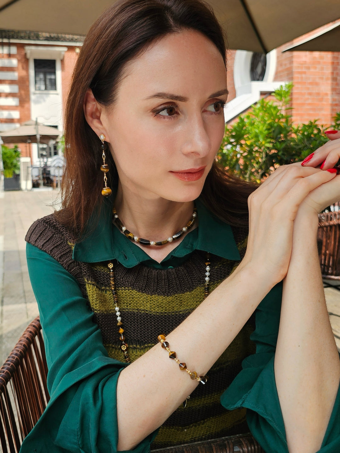 Rectangle Tiger Eye Stone With Freshwater Pearls Choker NN025