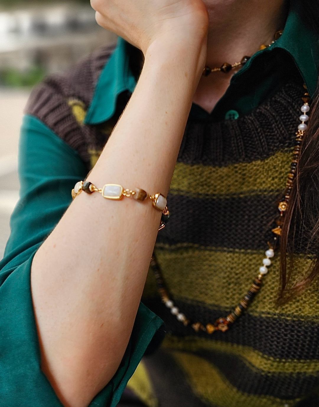 Brown Tiger Eye Stone With Moonstone Bracelet NB010