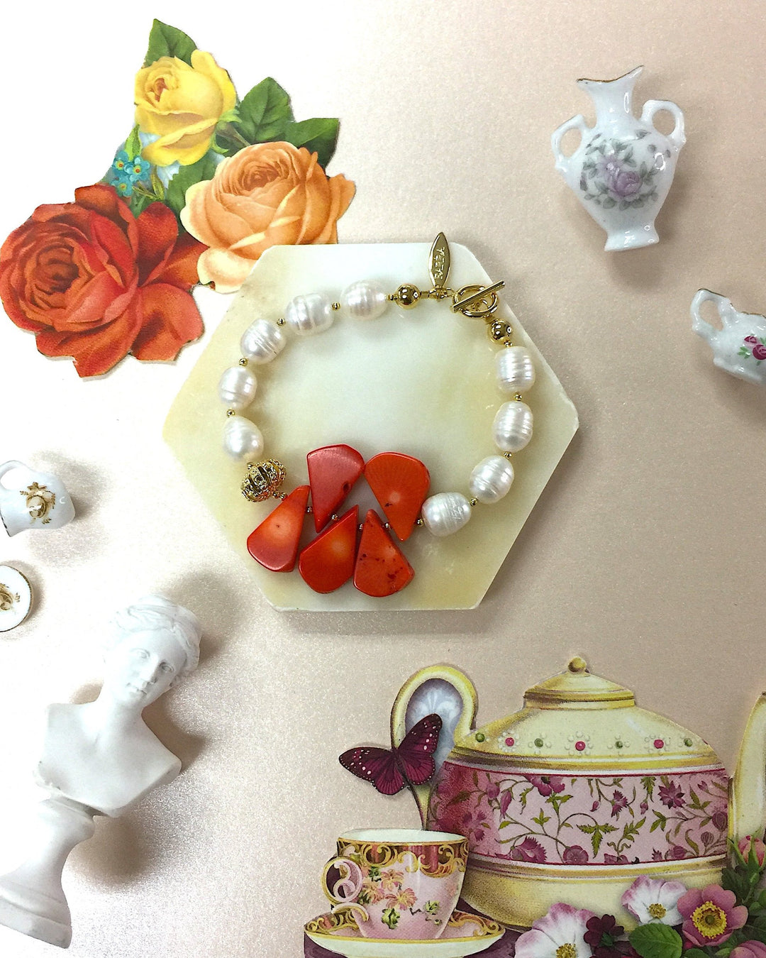 Freshwater Pearl With Petal Coral Bracelet MB057