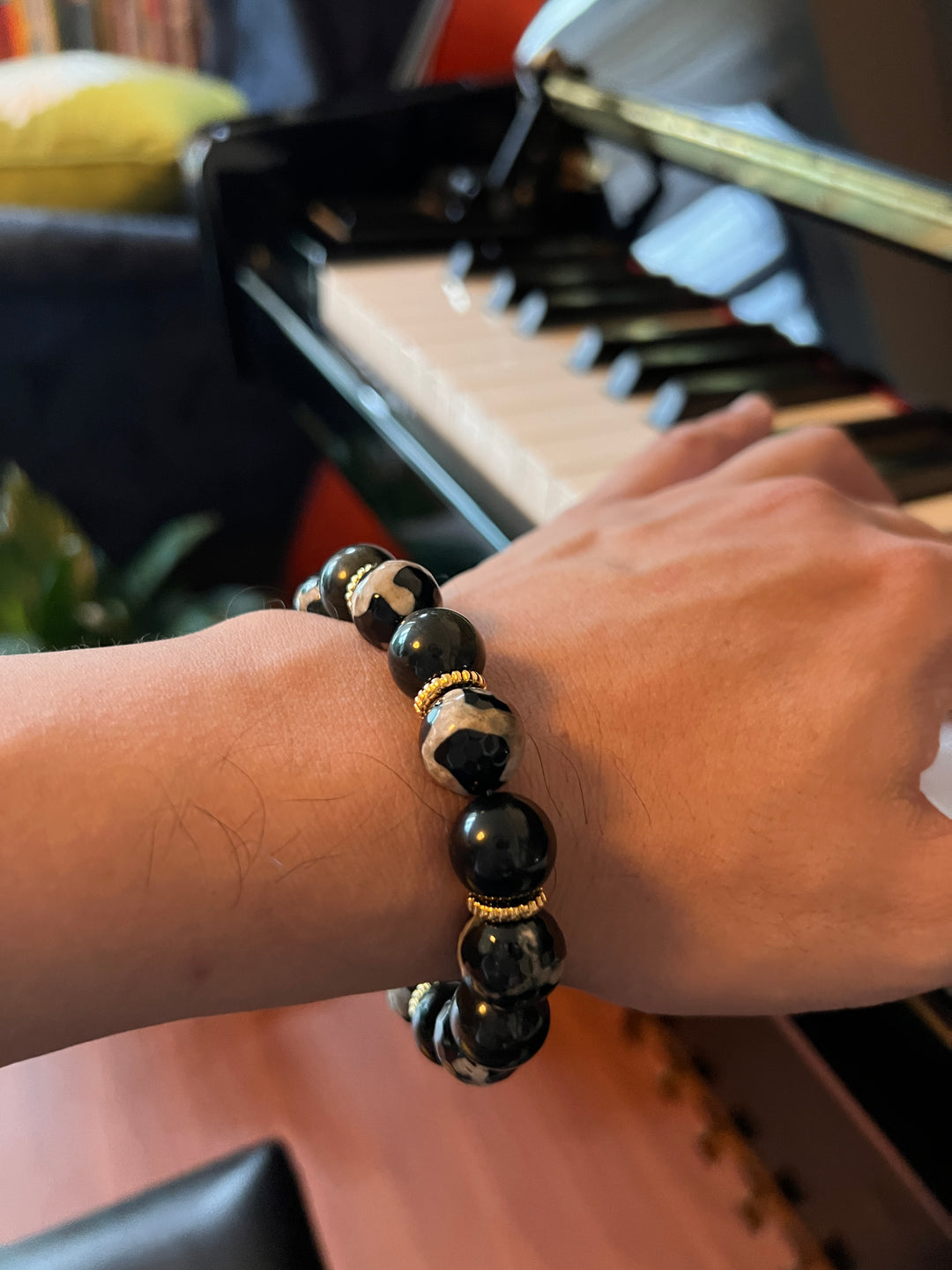 Black And White Dzi Agate Chunky Bracelet MEB05