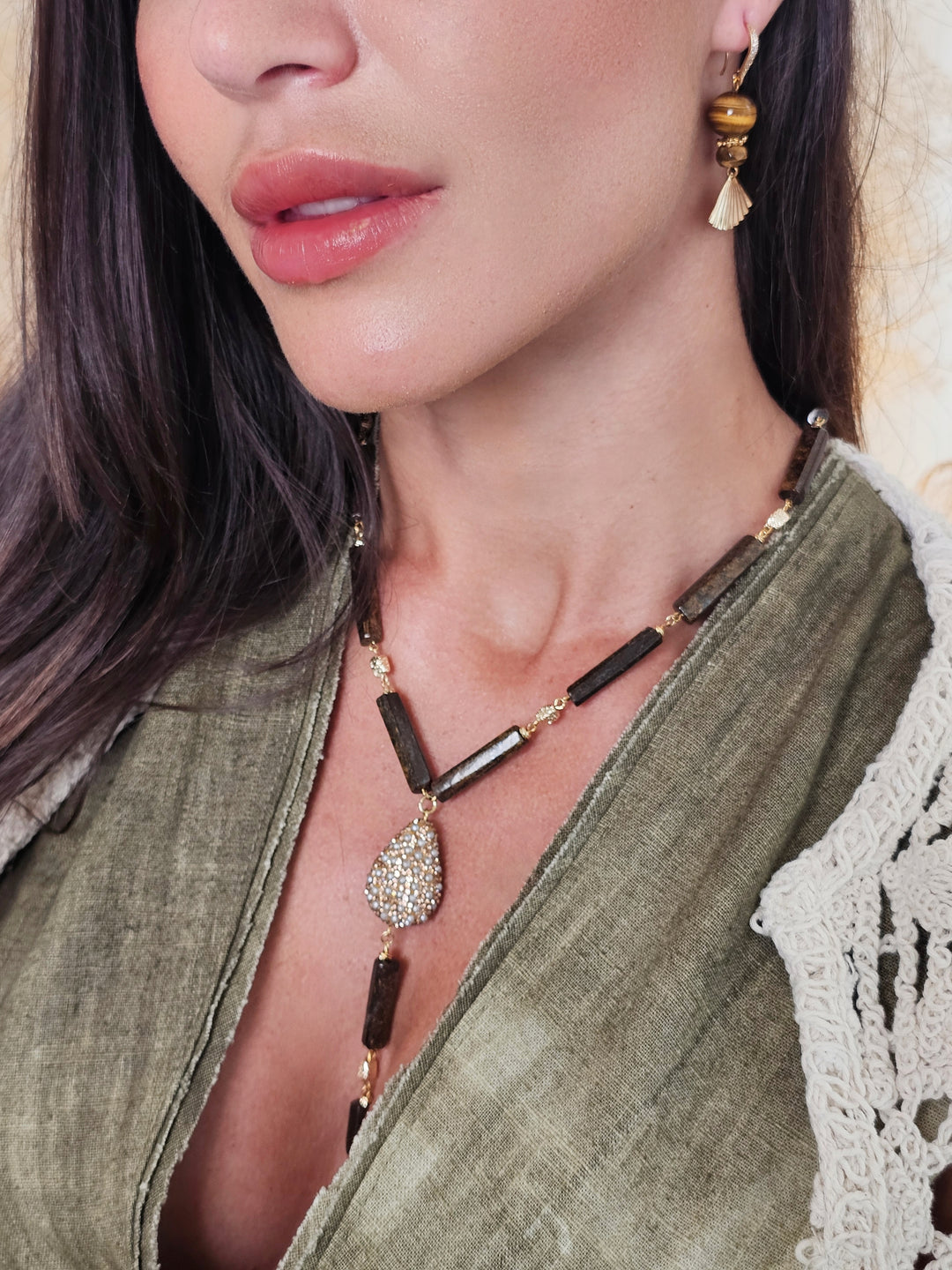 Elegance Tiger-eye Stone With Fan Dangle Earrings QE005