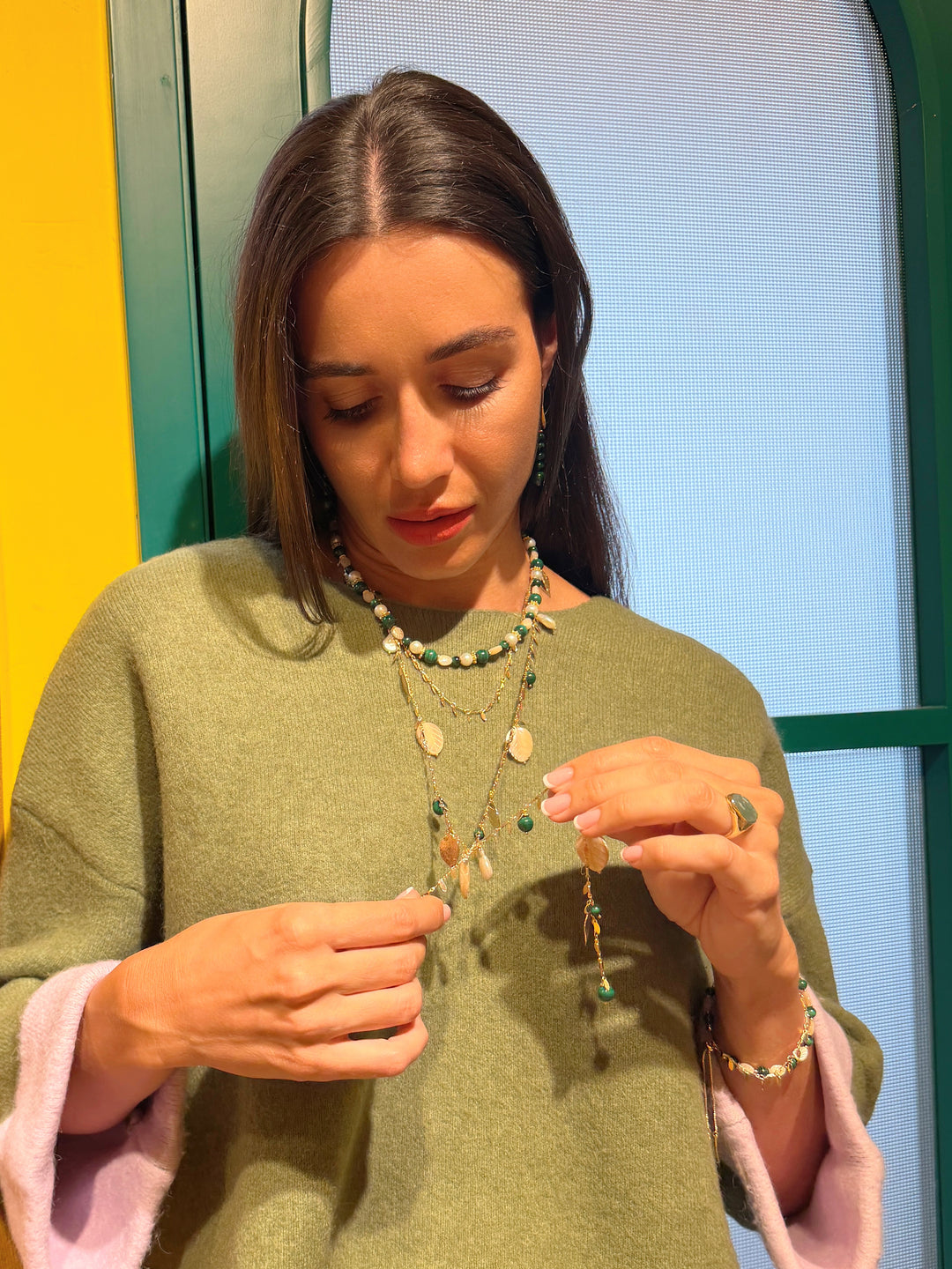 Natural-Inspired Pearl With Shell Leaves And Malachite Open Ended Necklace SN029