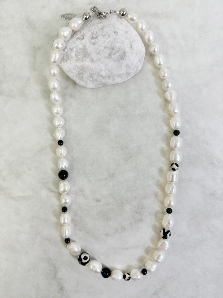 Freshwater Pearls With Black Dzi Agate Men's Necklace MEN04