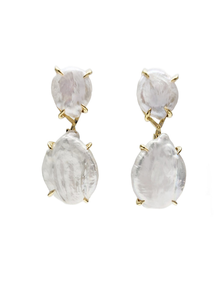 Timeless Coin Shaped Freshwater Pearl Stud Earrings QE020