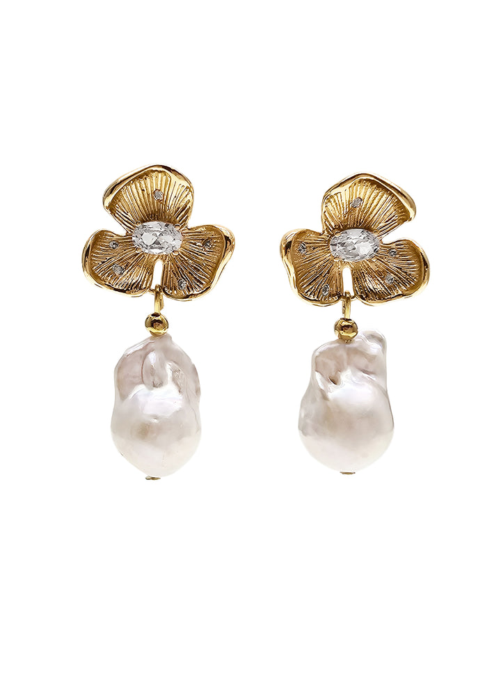Elegant Baroque Freshwater Pearl Flower Stud Earrings RE008