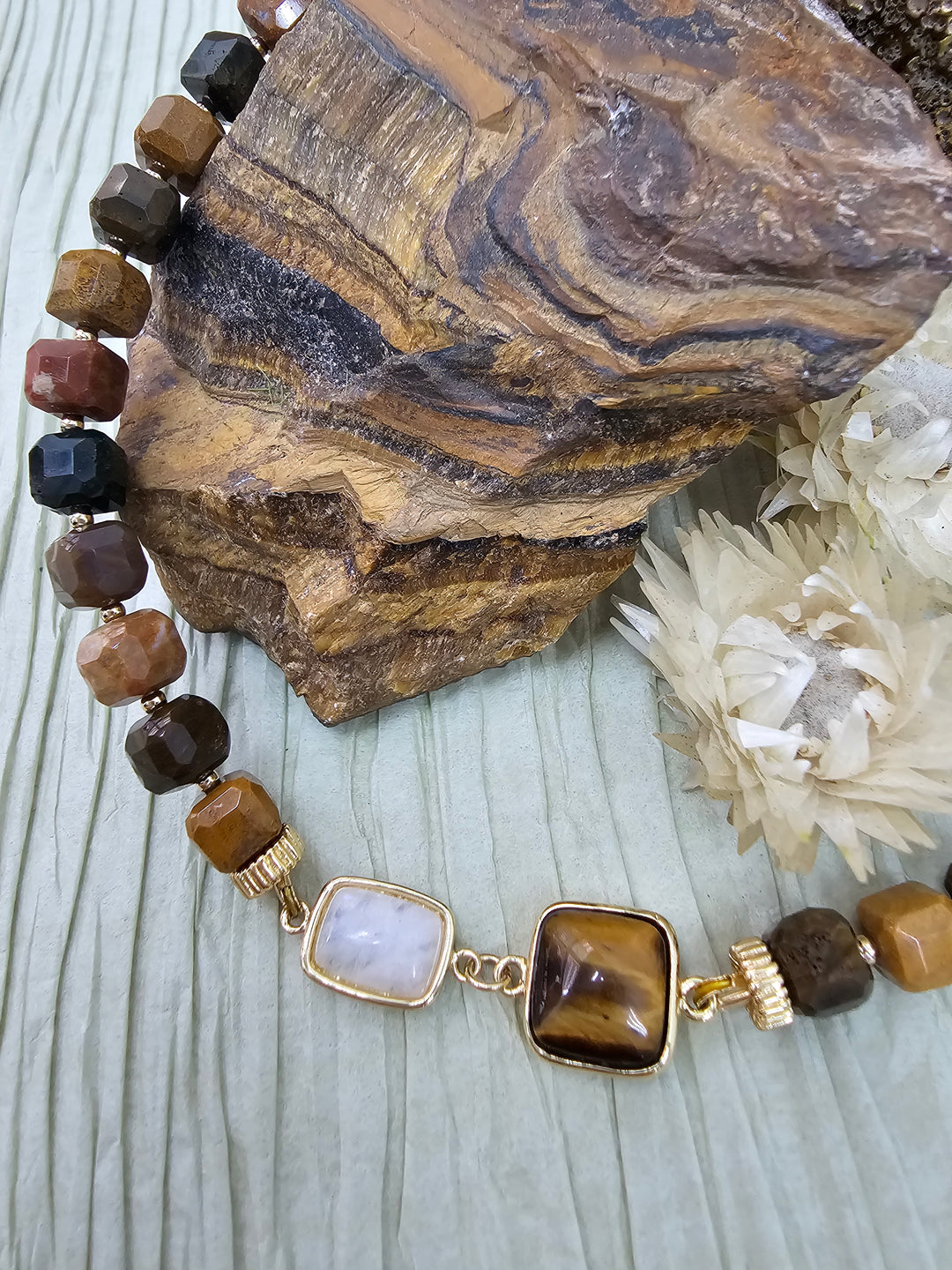 Cube Shaped Tiger Eye With Moonstone Necklace NN029