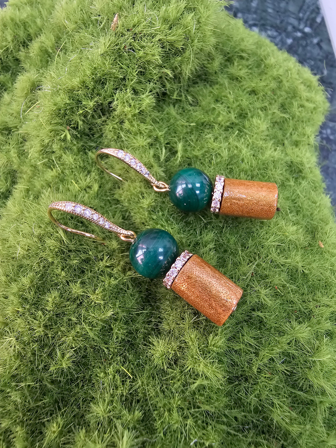 Golden Coral With Malachite Dangle Earrings NE033