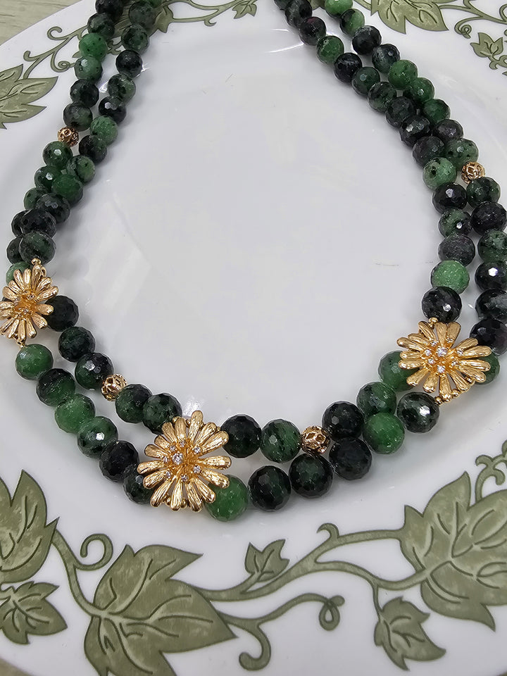 Green Gemstone With Daisy Flower Statement Necklace NN039