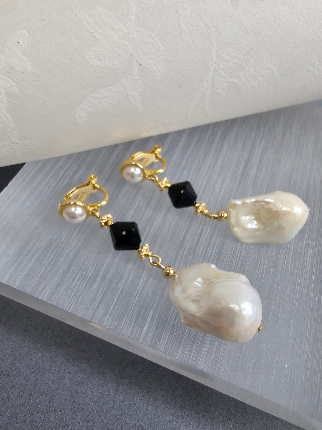 Baroque Pearls With Black Obsidian Clip-on Earrings NE007