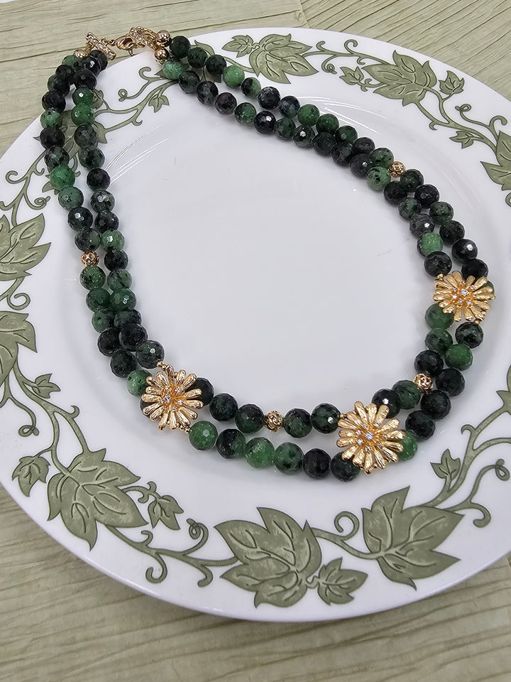 Green Gemstone With Daisy Flower Statement Necklace NN039