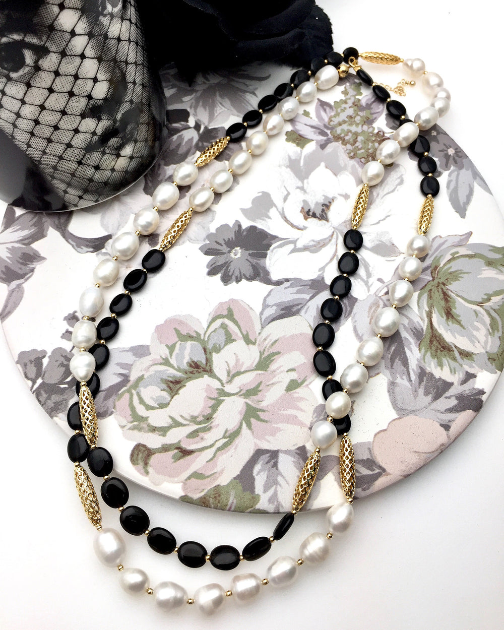 Freshwater Pearls & Black Agate Multi-Way Necklace DN229 - FARRA