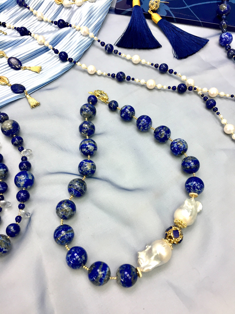Round Lapis with Baroque Pearls Chunky Necklace DN208 - FARRA
