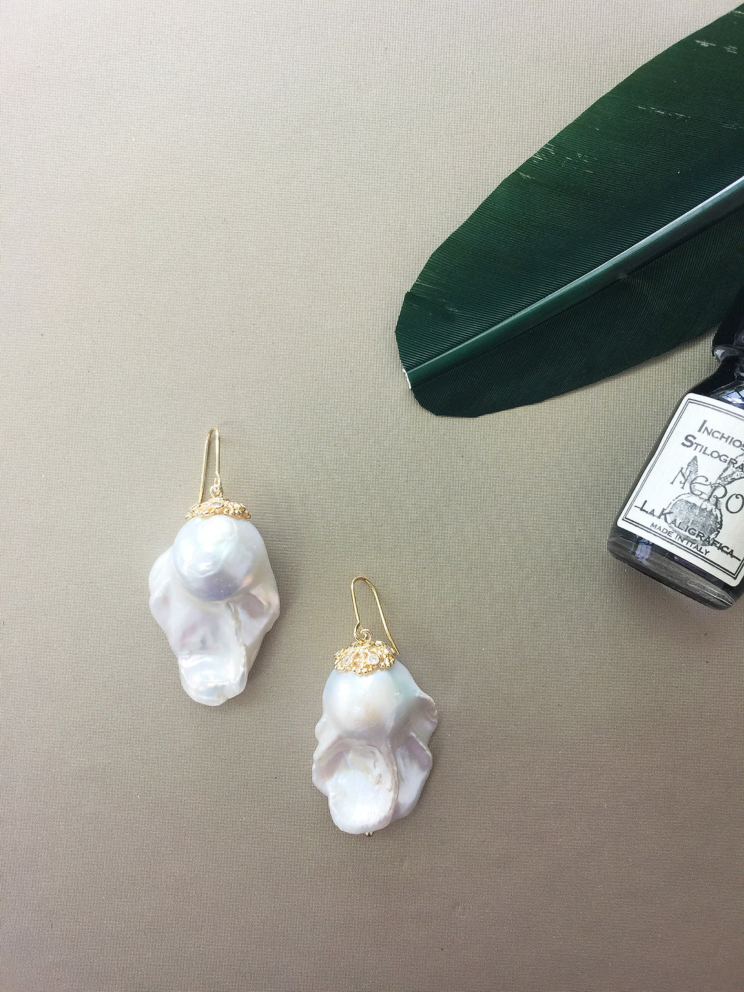 Nugget white baroque freshwater pearls earrings NPE005 - FARRA