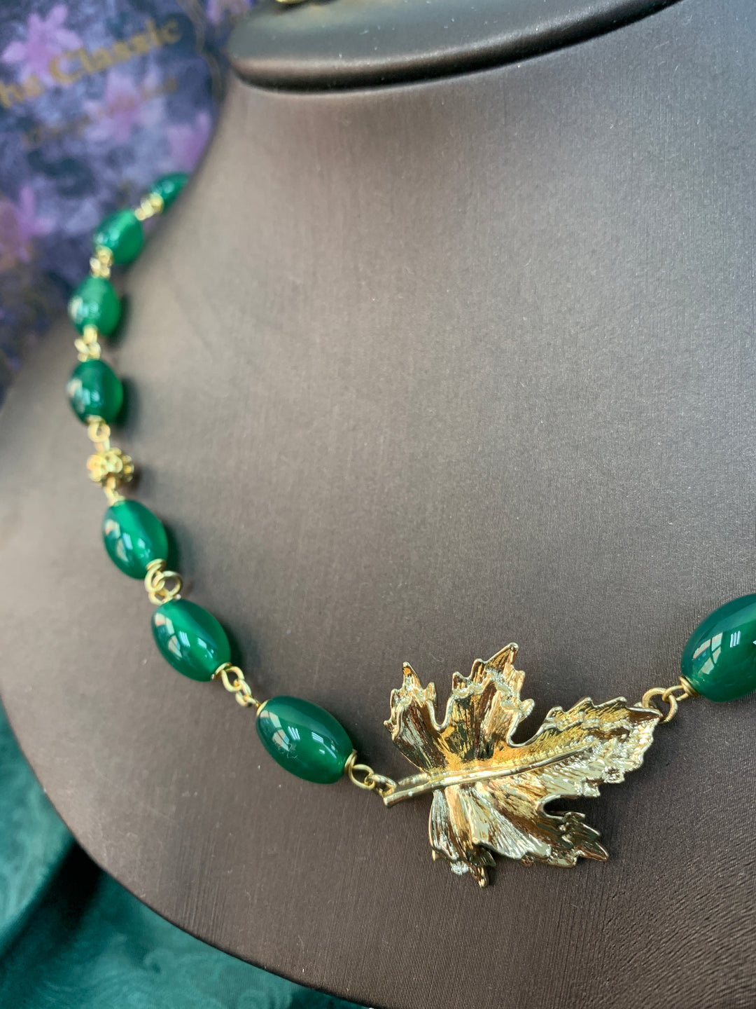 Green Agate With Maple leave Pendant Necklace HN008 - FARRA