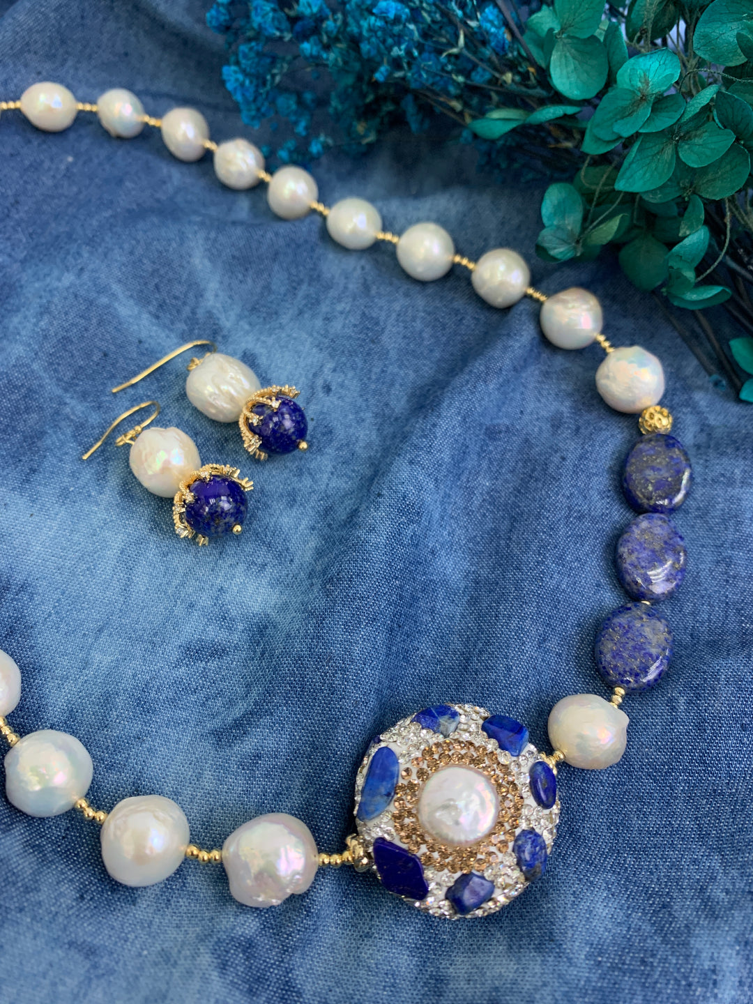 Irregular Pearls With Lapis Rhinestone Statement Necklace GN050 - FARRA