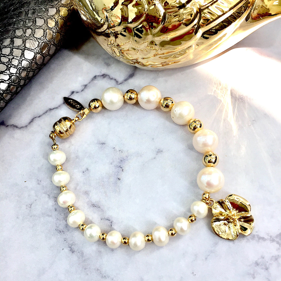 Freshwater Pearls Floral charm Bracelet MB124 - FARRA