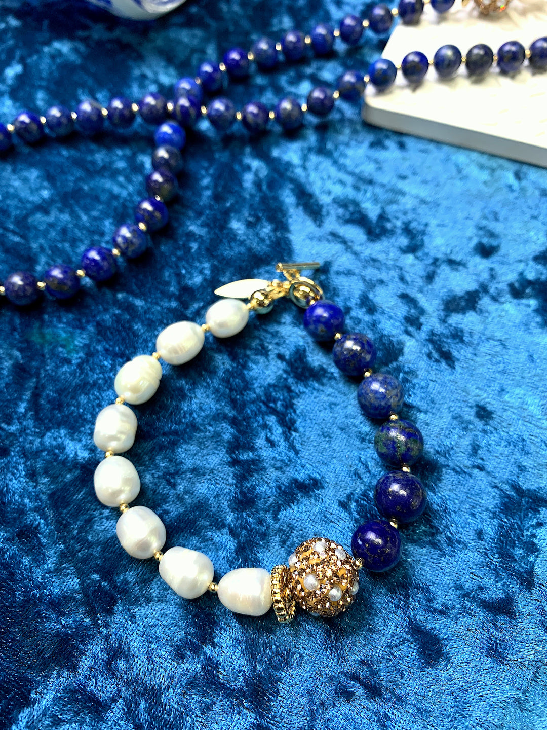 Freshwater Pearls With Lapis Color Blocking Bracelet FB001 - FARRA