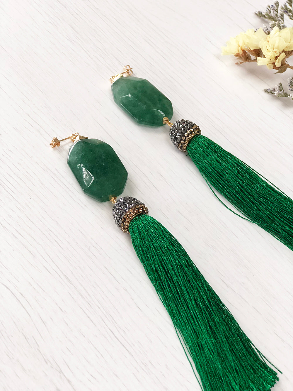 Wholesale- Faceted flat green strawberry quartz with green tassel earrings RE007 - FARRA